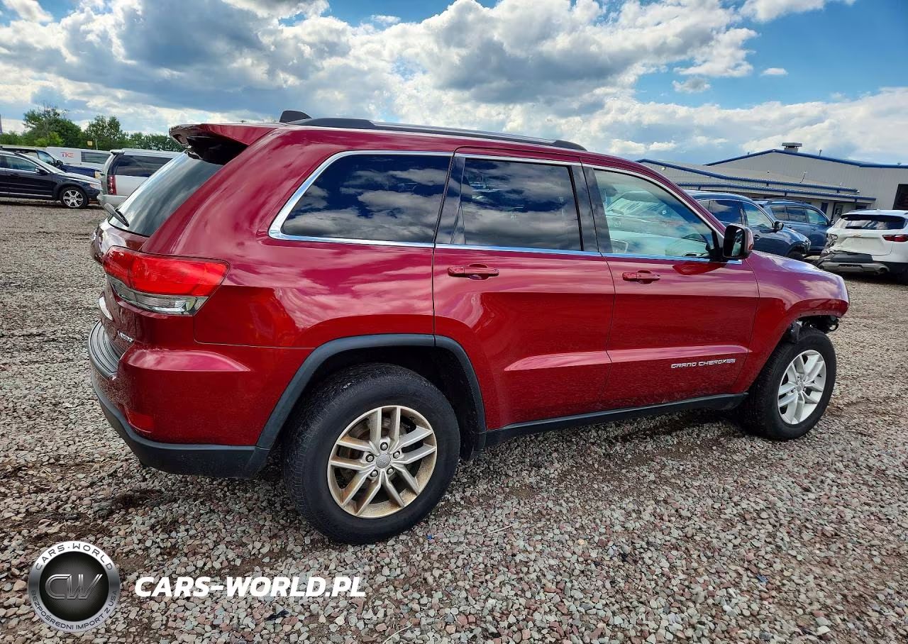 2014 Jeep Grand Cherokee Laredo VIN:1C4RJFAG4EC473912 - 3
