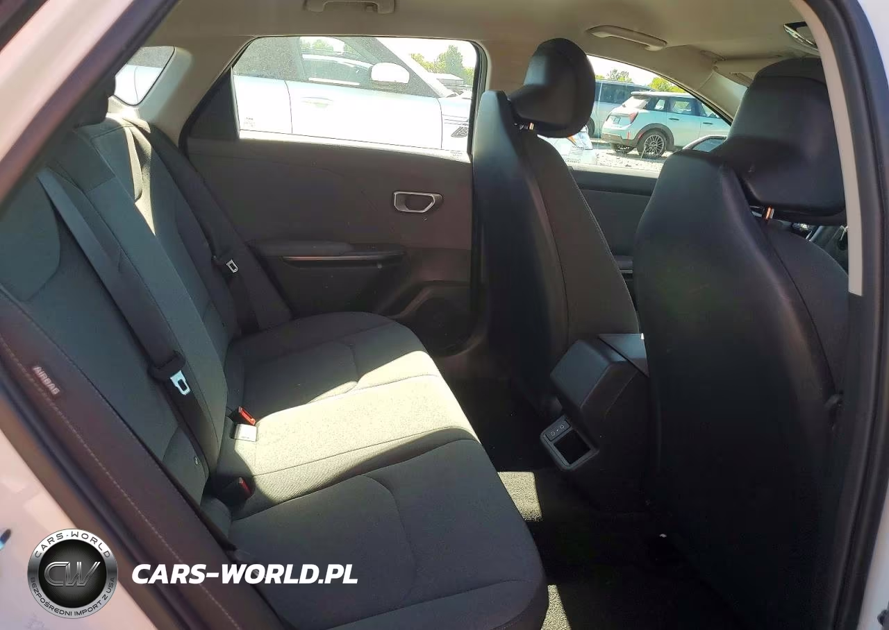 2025 Kia K4 Lxs VIN:3KPFT4DE0SE206489 - 10