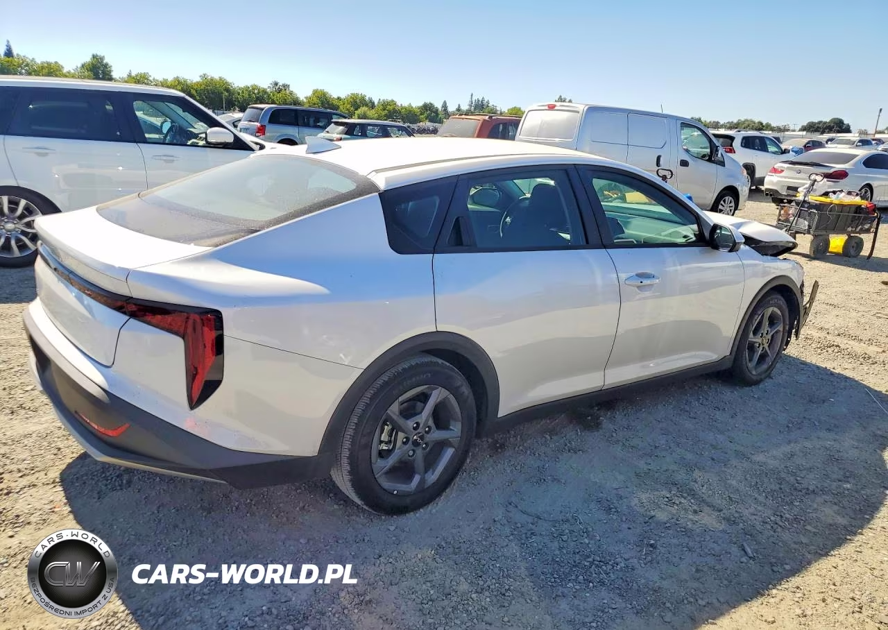 2025 Kia K4 Lxs VIN:3KPFT4DE0SE206489 - 3