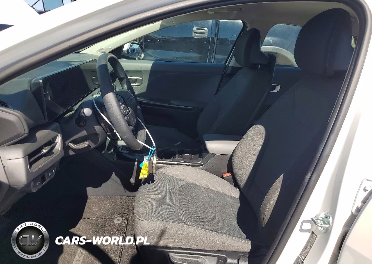 2025 Kia K4 Lxs VIN:3KPFT4DE0SE206489 - 7