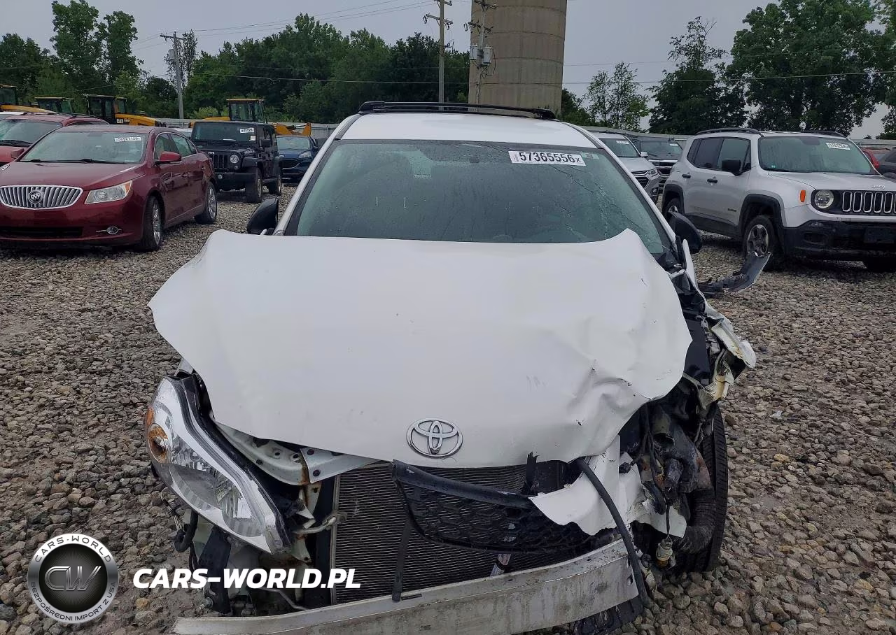 2010 Toyota Corolla Matrix S VIN:2T1LE4EE4AC017949 - 5