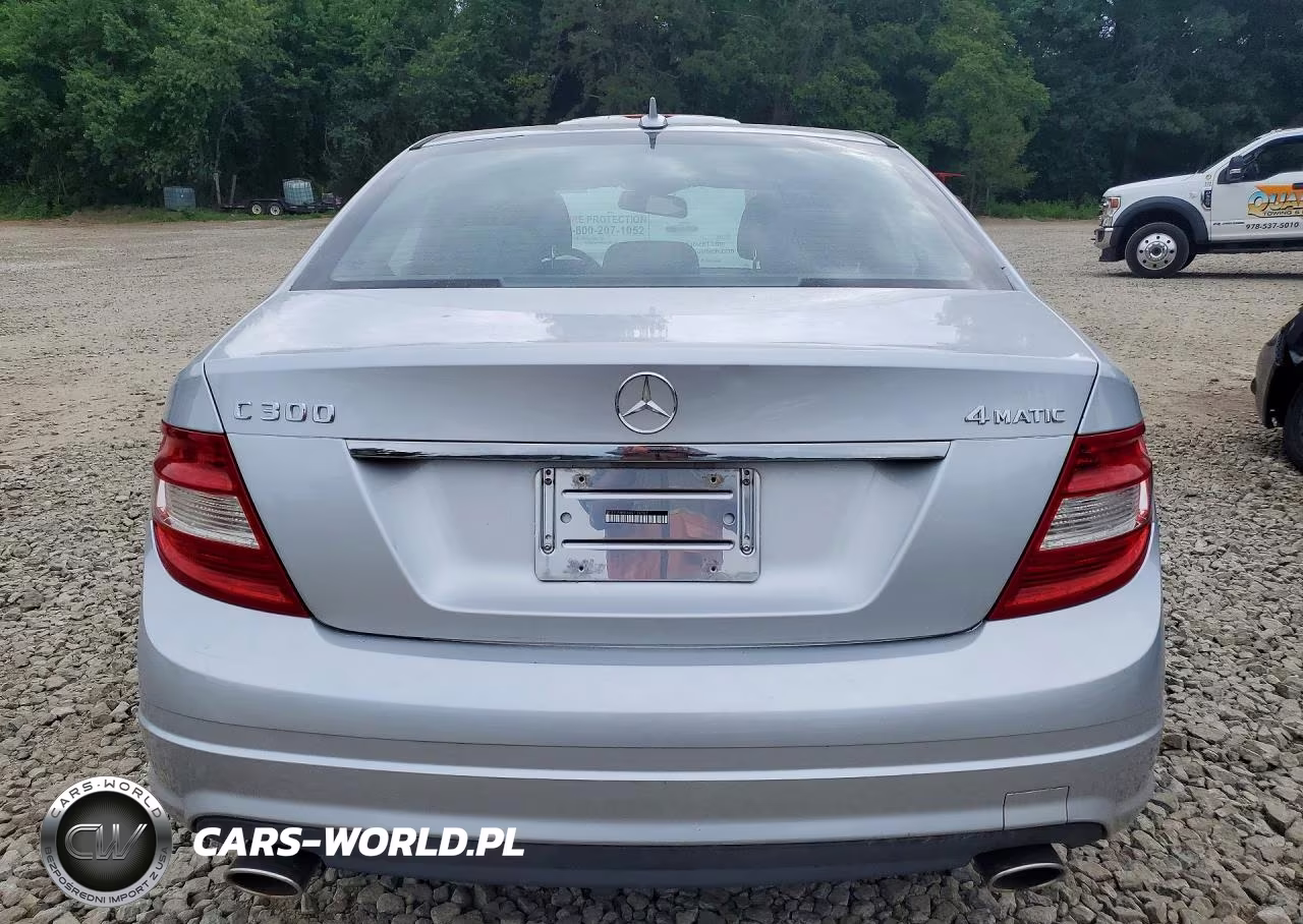 2010 Mercedes-Benz C 300 4Matic VIN:WDDGF8BBXAR119767 - 6