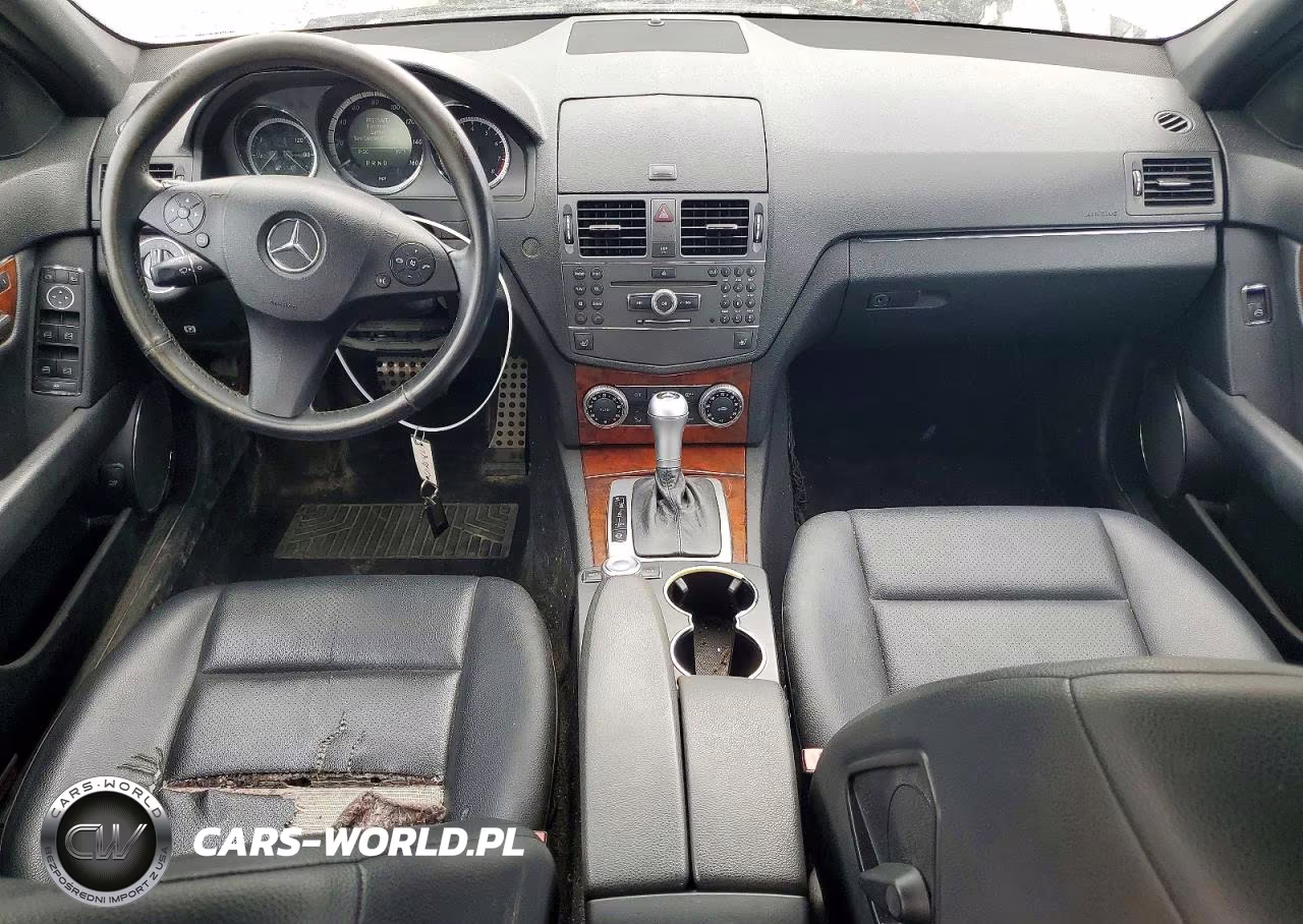 2010 Mercedes-Benz C 300 4Matic VIN:WDDGF8BBXAR119767 - 8
