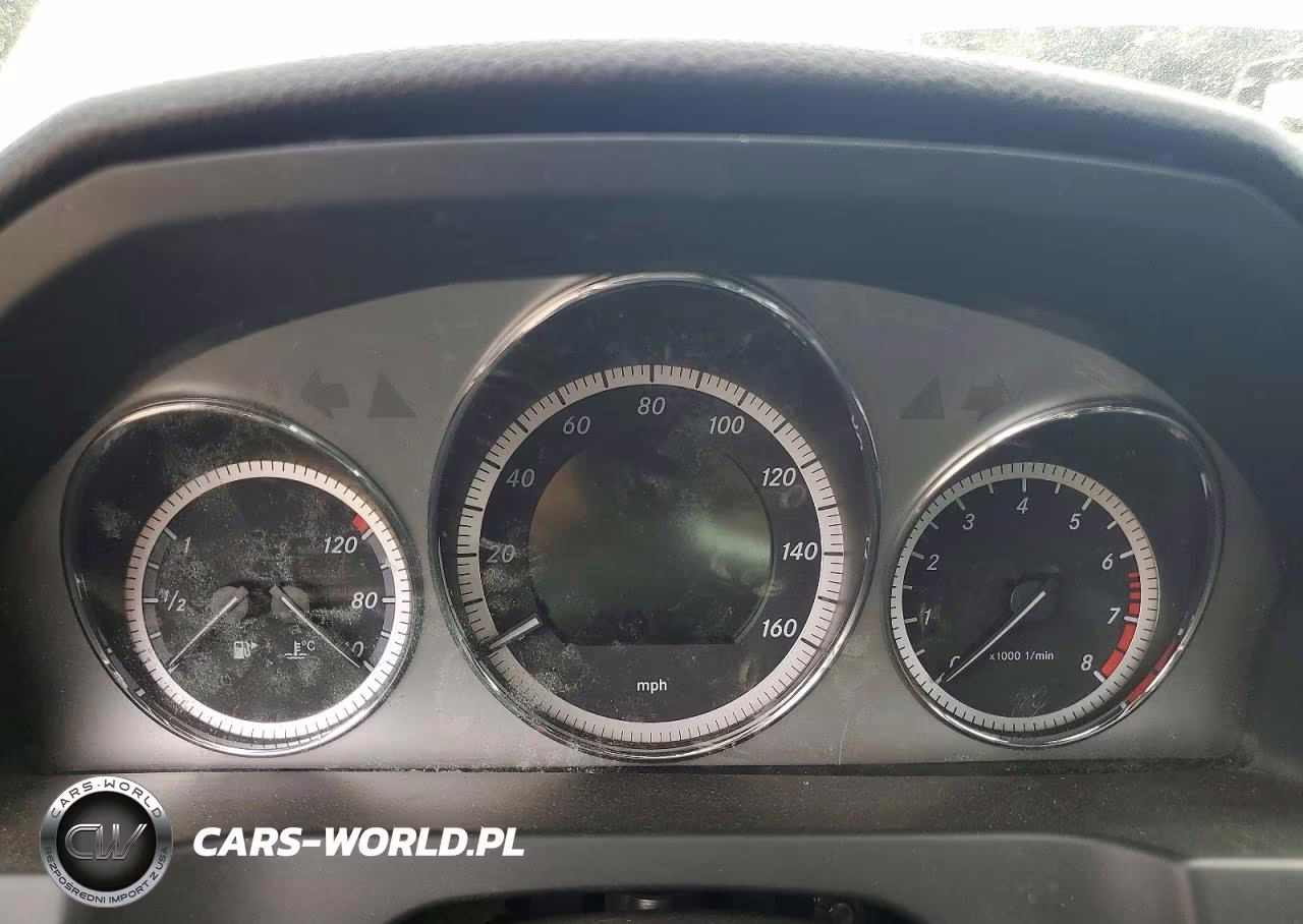 2010 Mercedes-Benz C 300 4Matic VIN:WDDGF8BBXAR119767 - 9
