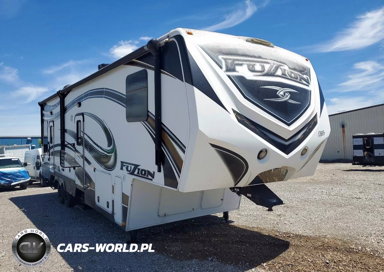 2013 Keystone Fuzion Camper
