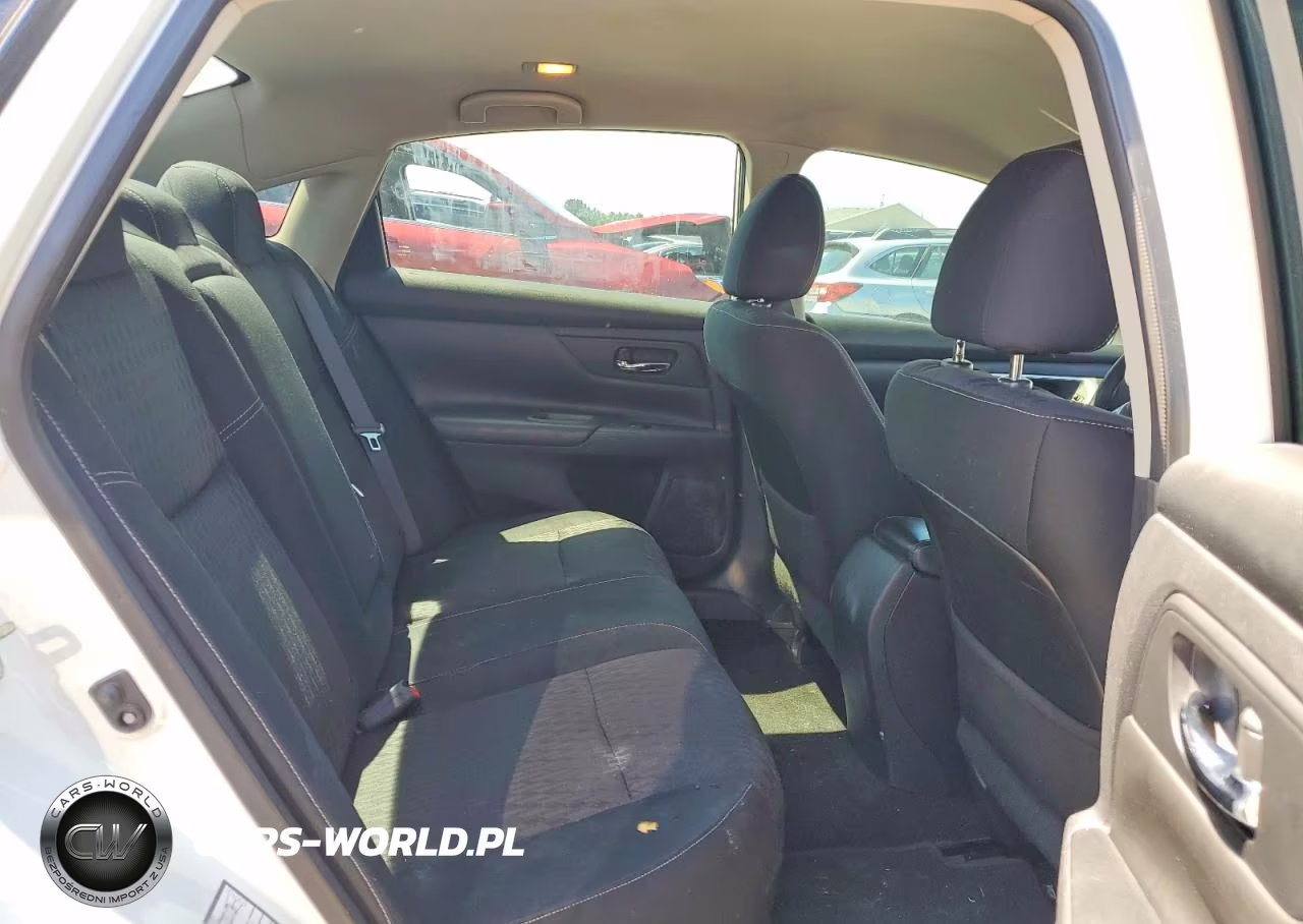 2018 Nissan Altima 2.5 S VIN:1N4AL3AP5JC177593 - 10