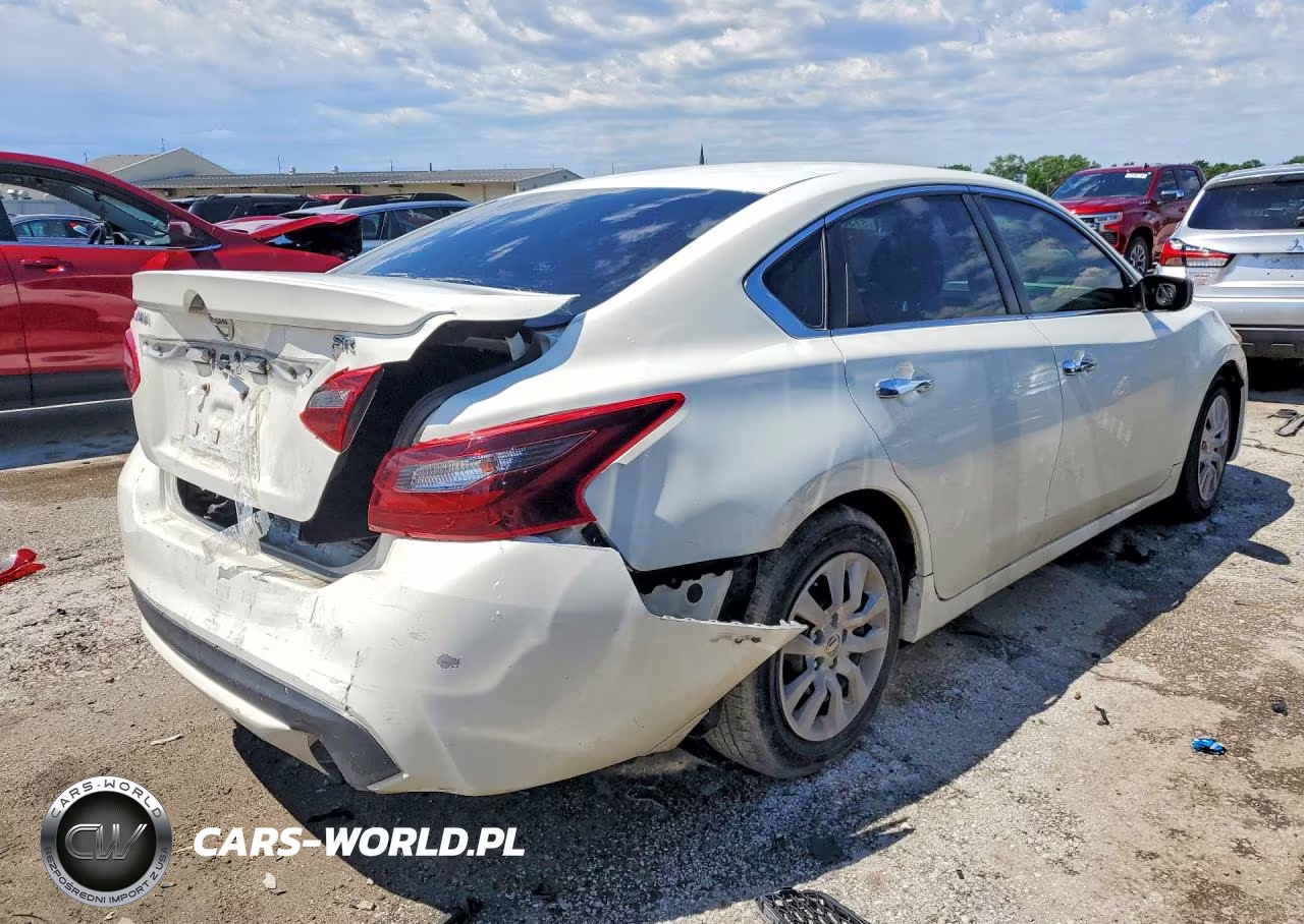 2018 Nissan Altima 2.5 S VIN:1N4AL3AP5JC177593 - 3