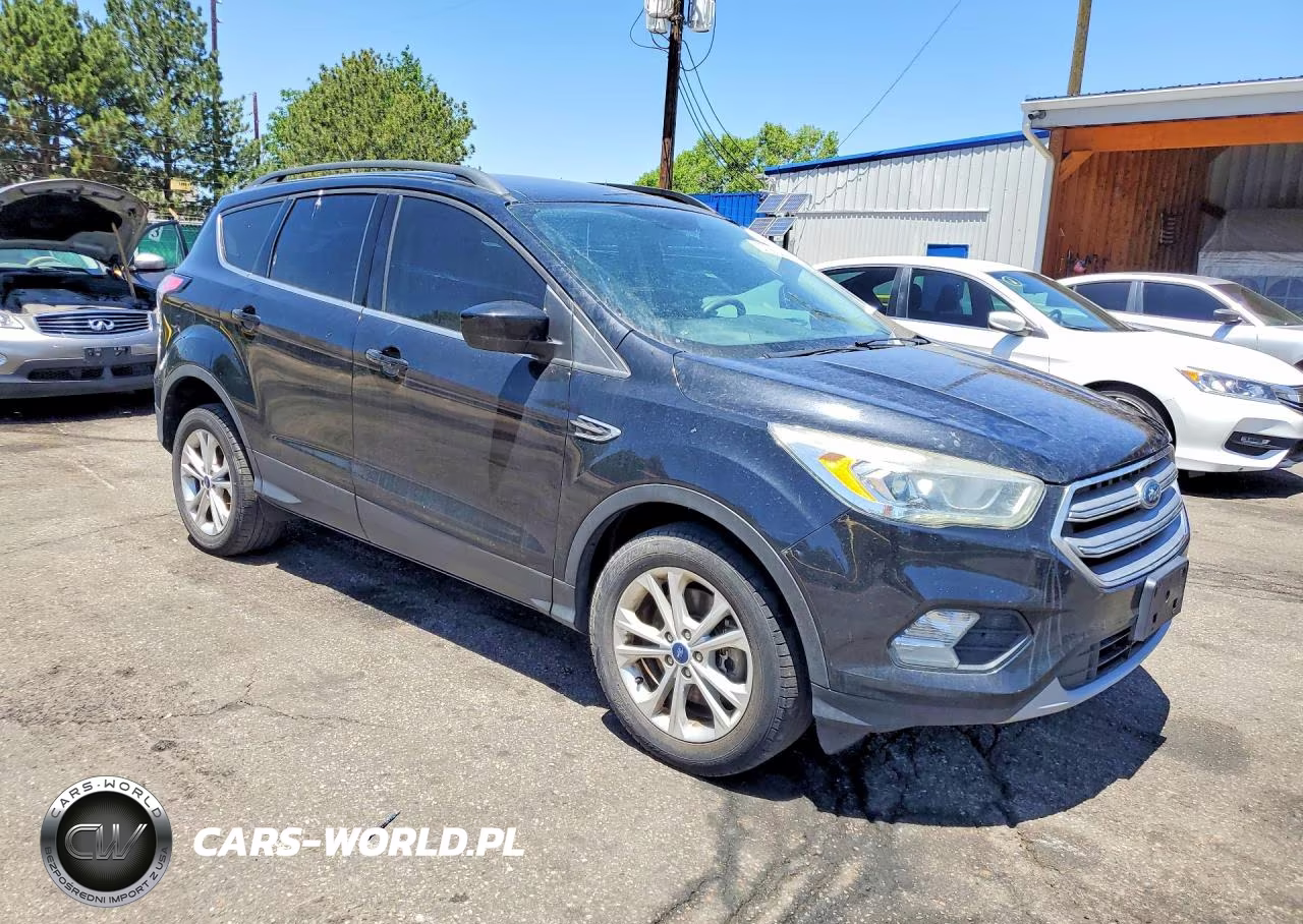 2017 Ford Escape Se VIN:1FMCU9GD1HUC03798 - 4