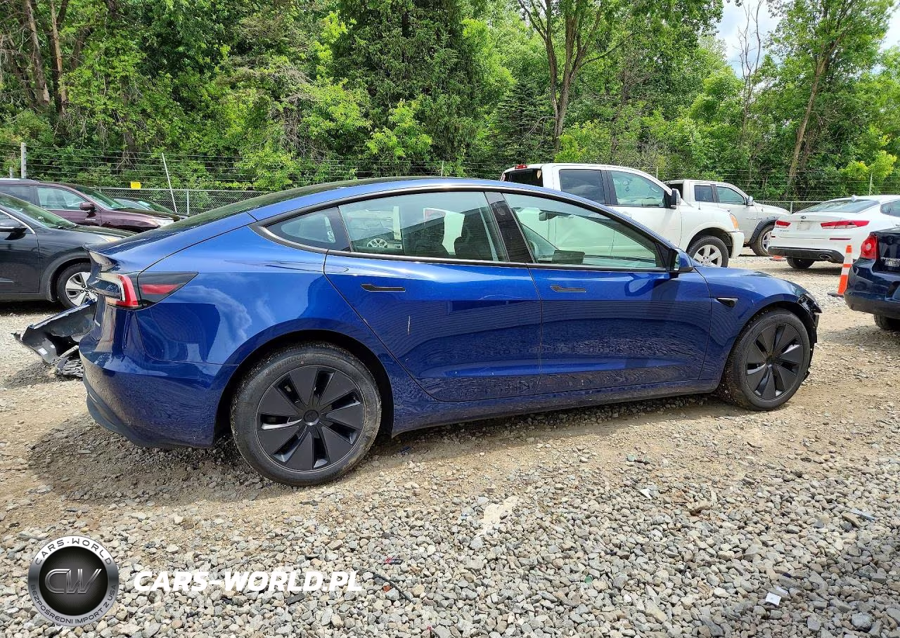 2025 Tesla Model 3 Awd W-Long R VIN:5YJ3E1EB5SF951572 - 3