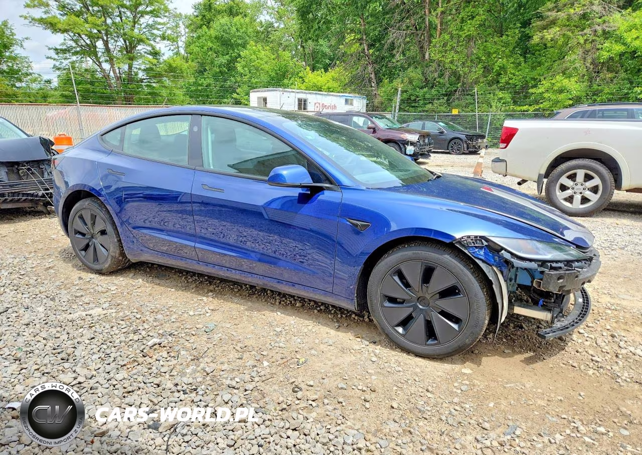 2025 Tesla Model 3 Awd W-Long R VIN:5YJ3E1EB5SF951572 - 4