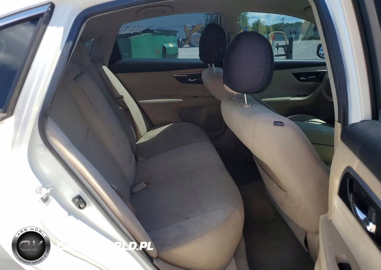 2014 Nissan Altima 2.5 S VIN:1N4AL3AP2EN244533 - 10