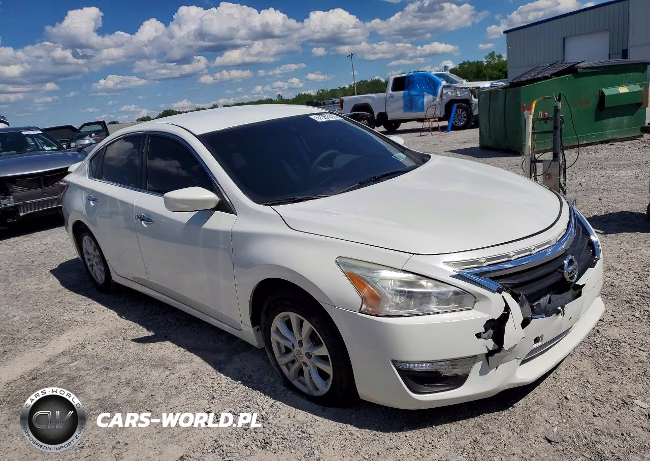 2014 Nissan Altima 2.5 S VIN:1N4AL3AP2EN244533 - 4