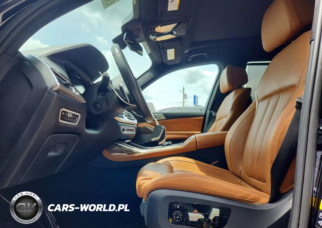 2019 BMW X7 xDrive50I VIN:5UXCX4C54KLS38165 - 7