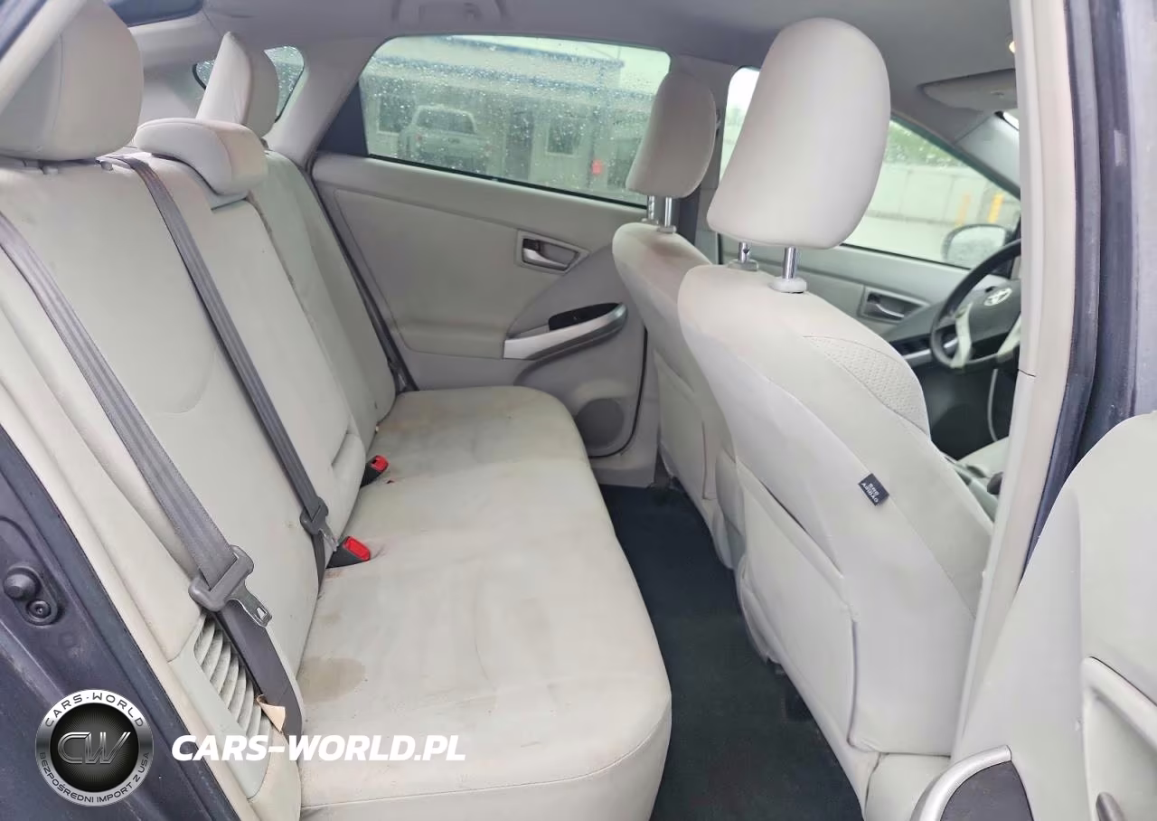 2012 Toyota Prius Two VIN:JTDKN3DU3C1551630 - 10