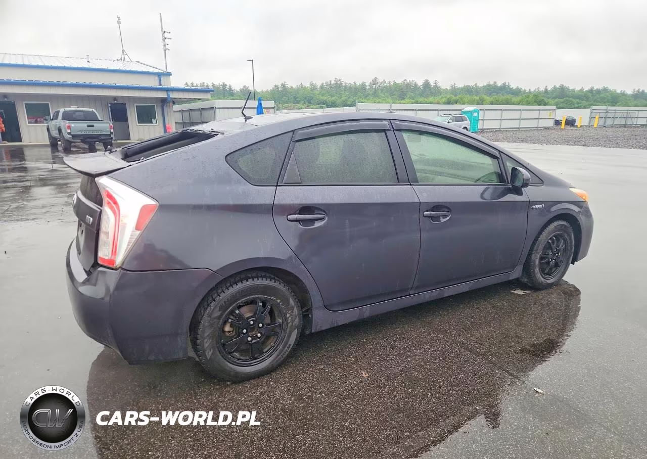 2012 Toyota Prius Two VIN:JTDKN3DU3C1551630 - 3