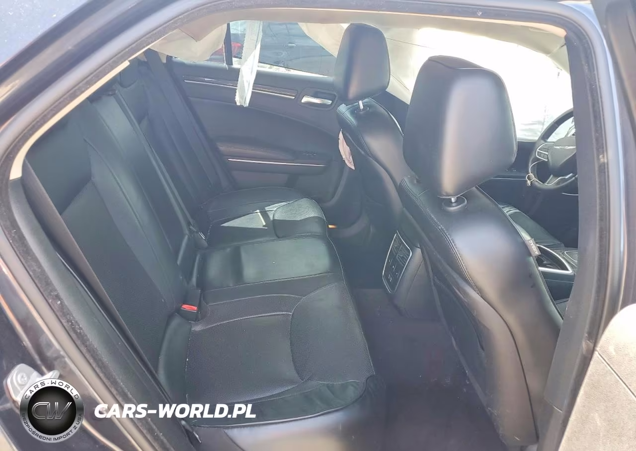 2017 Chrysler 300C VIN:2C3CCAEG6HH608276 - 10