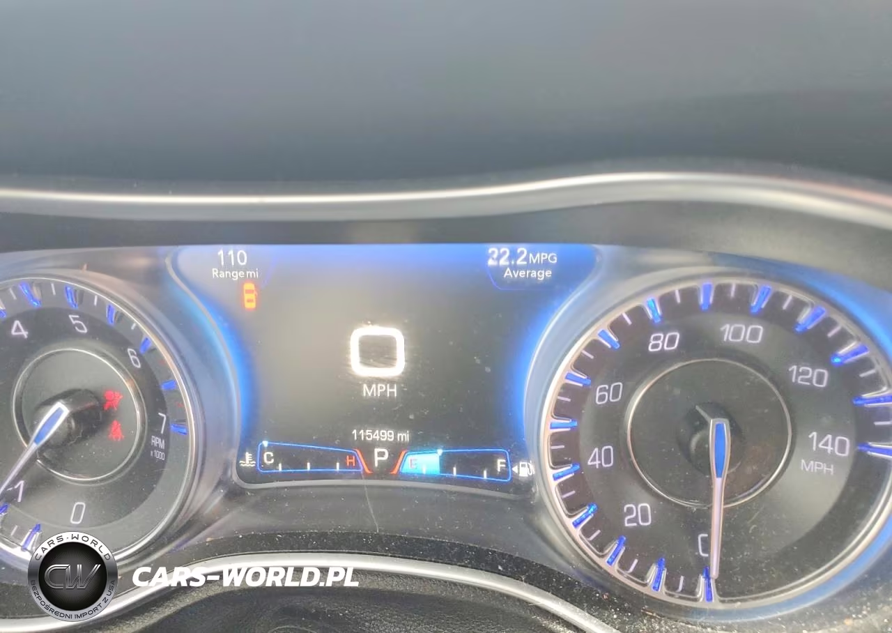 2017 Chrysler 300C VIN:2C3CCAEG6HH608276 - 9