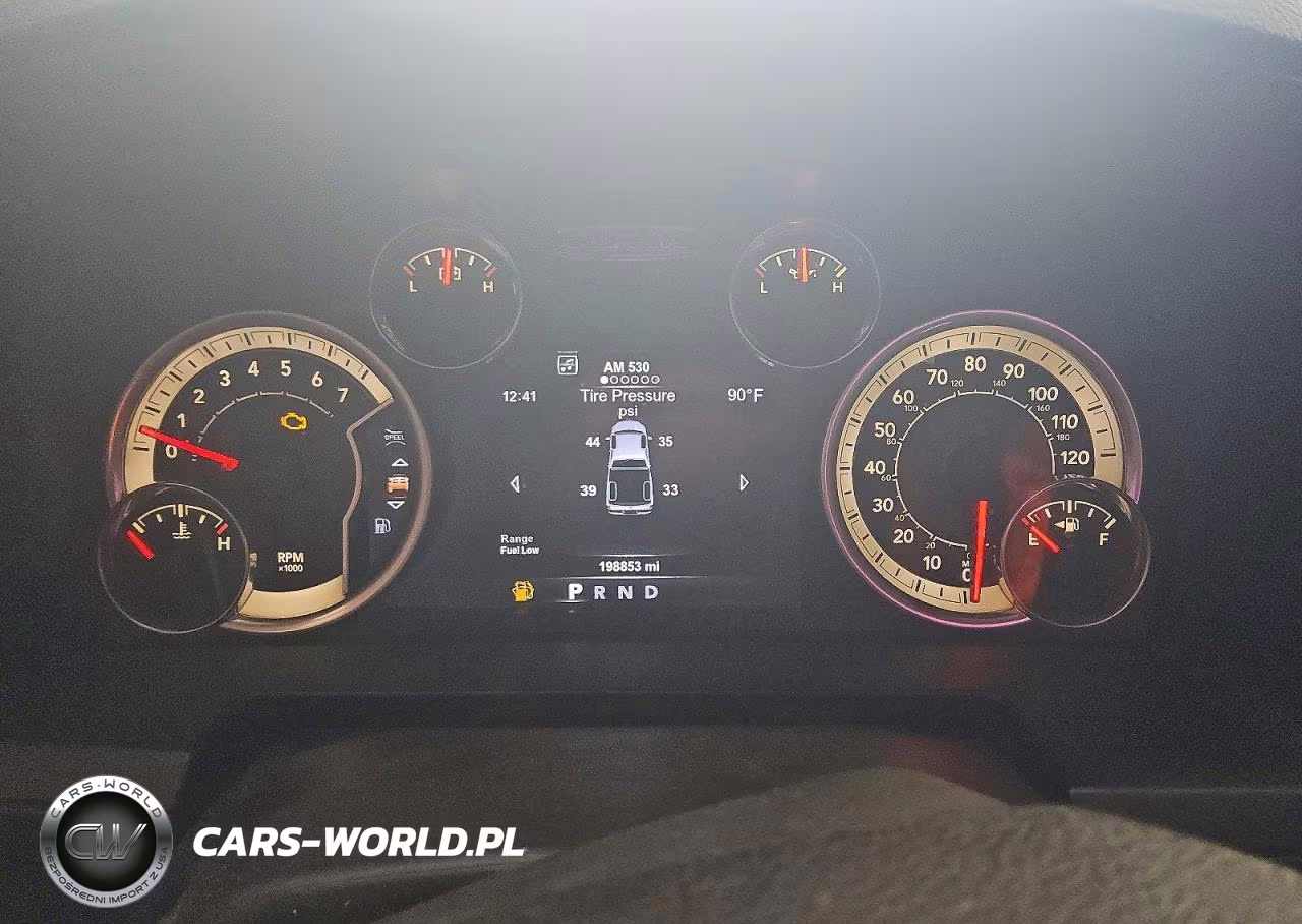 2015 Ram 1500 Sport VIN:1C6RR7MT0FS619146 - 9