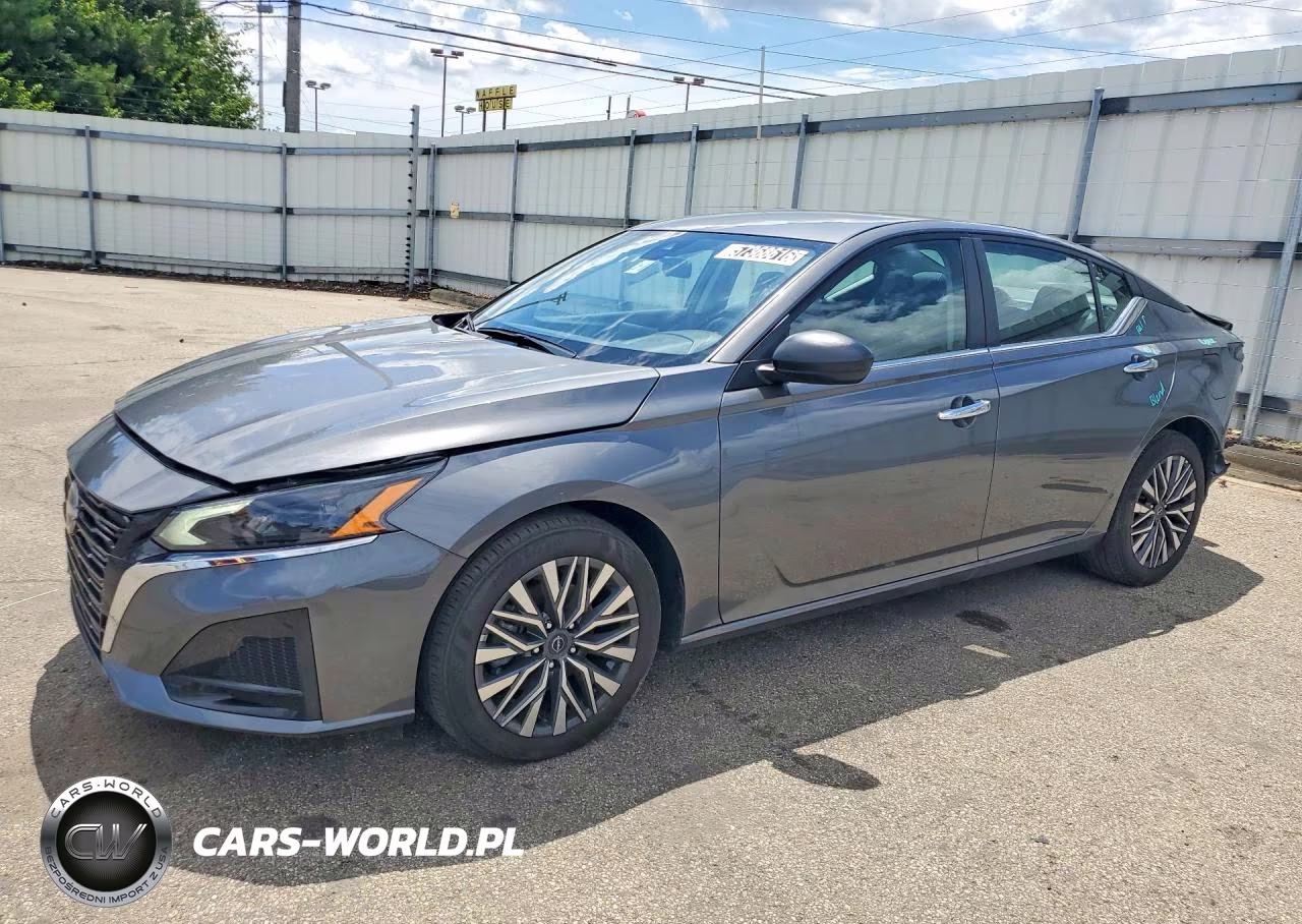 2025 Nissan Altima Sv – zdjęcie 1 z 12