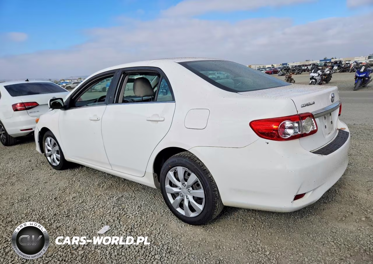 2013 Toyota Corolla Le VIN:5YFBU4EE1DP170999 - 2