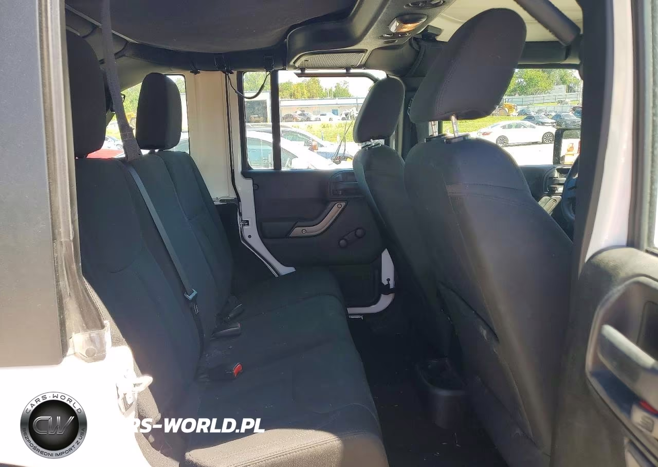 2016 Jeep Wrangler Unlimited Sport VIN:1C4BJWDG3GL170989 - 10
