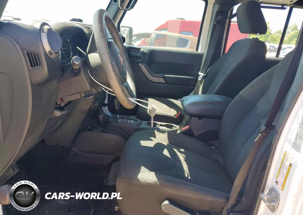 2016 Jeep Wrangler Unlimited Sport VIN:1C4BJWDG3GL170989 - 7