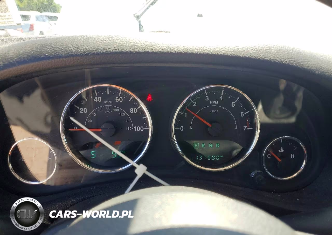 2016 Jeep Wrangler Unlimited Sport VIN:1C4BJWDG3GL170989 - 9