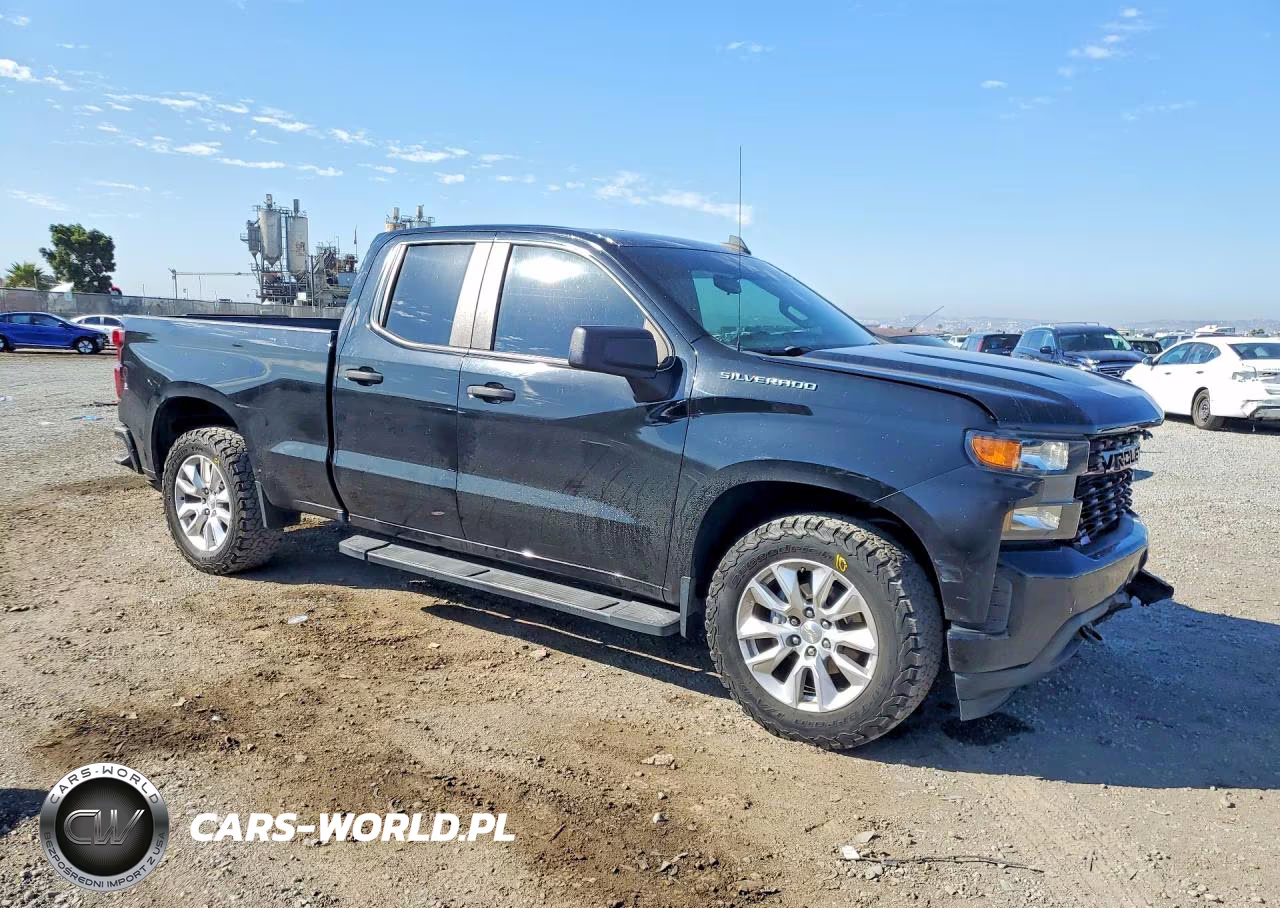 2021 Chevrolet Silverado C1500 Custom VIN:1GCRWBEK2MZ306002 - 4