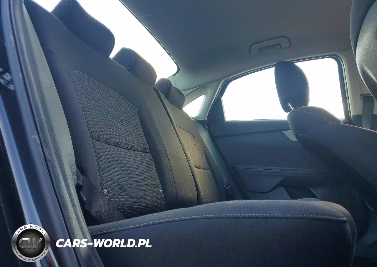 2021 Kia Forte Lxs VIN:3KPF24AD1ME290596 - 10