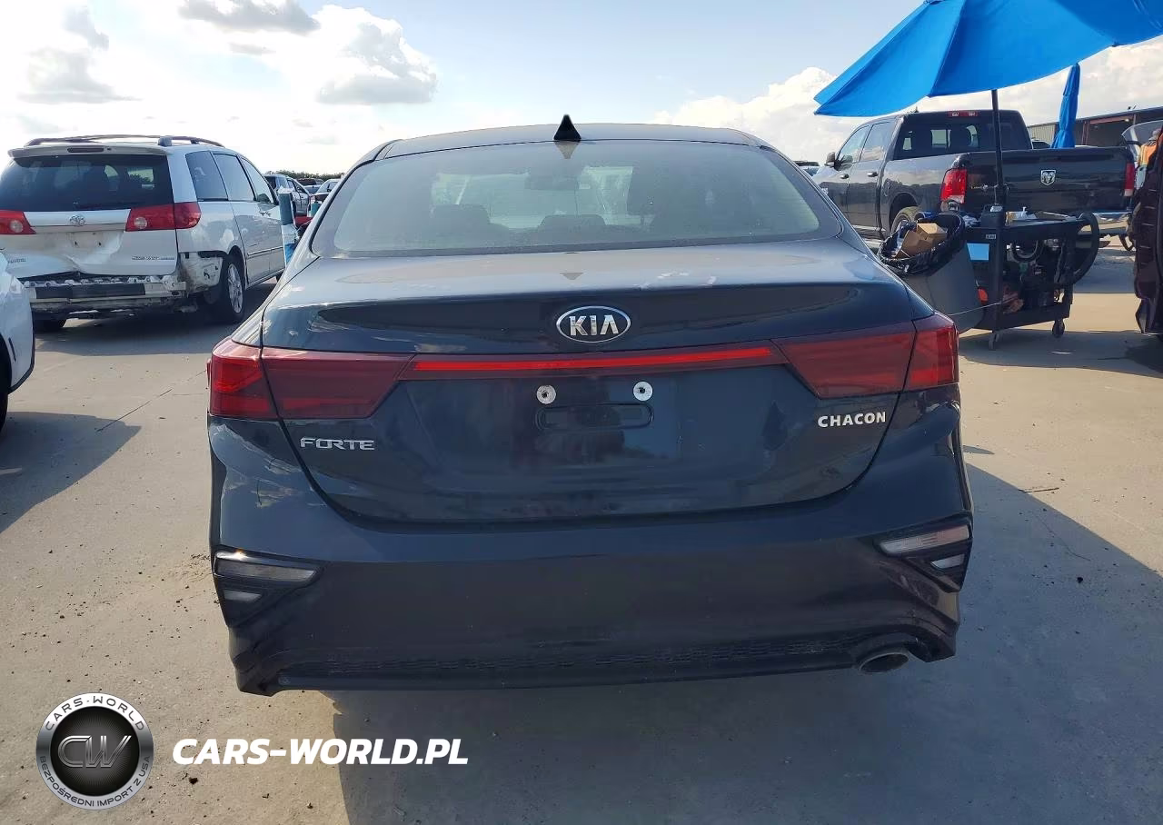 2021 Kia Forte Lxs VIN:3KPF24AD1ME290596 - 6