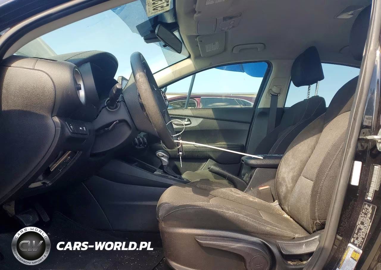 2021 Kia Forte Lxs VIN:3KPF24AD1ME290596 - 7