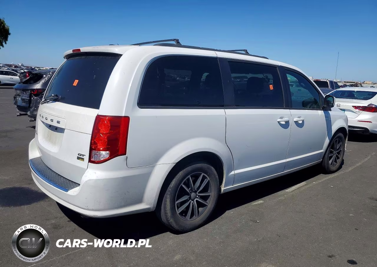 2018 Dodge Grand Caravan Gt VIN:2C4RDGEG4JR342925 - 3