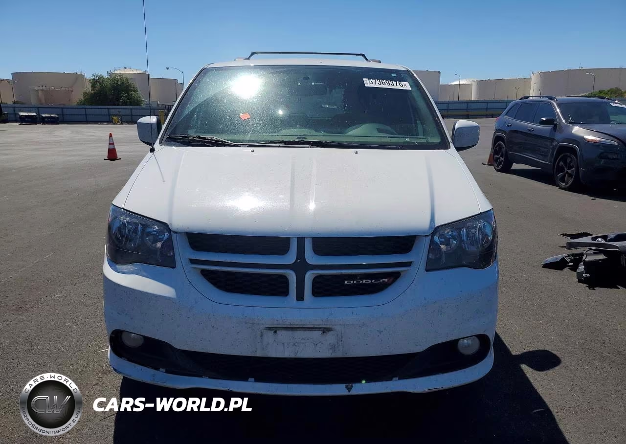 2018 Dodge Grand Caravan Gt VIN:2C4RDGEG4JR342925 - 5