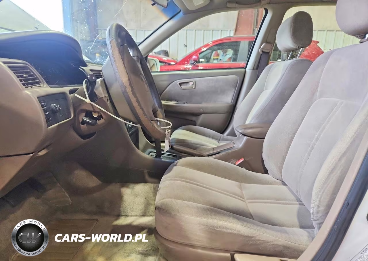 2000 Toyota Camry Ce VIN:4T1BG22K2YU618015 - 7
