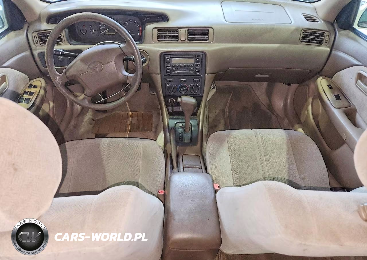 2000 Toyota Camry Ce VIN:4T1BG22K2YU618015 - 8