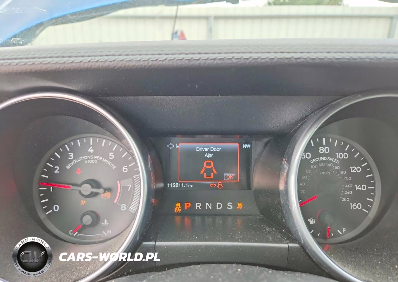 2018 Ford Mustang VIN:1FA6P8TH9J5135297 - 9