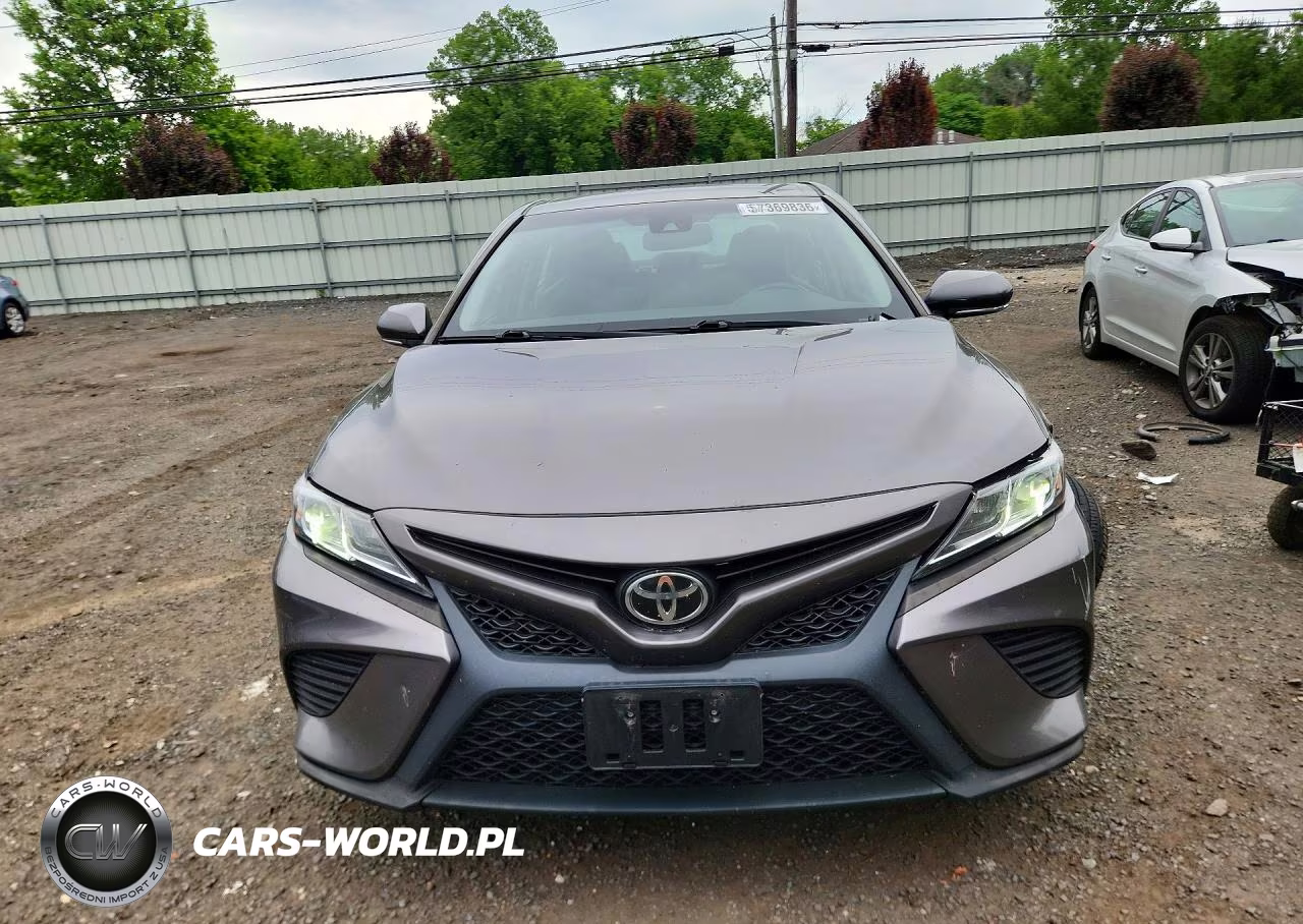 2018 Toyota Camry Se VIN:4T1B11HK4JU529958 - 5