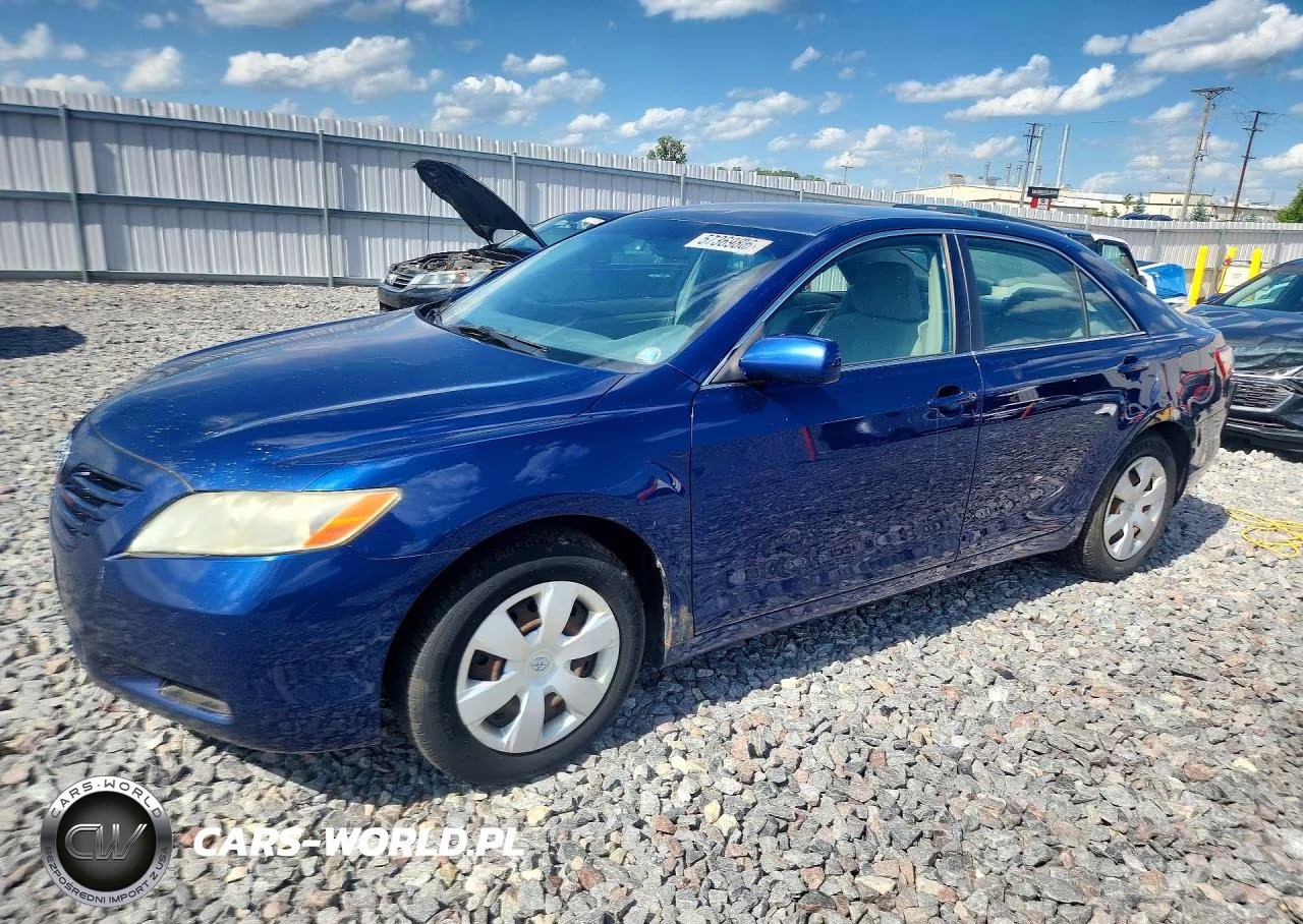 2007 Toyota Camry Le V6 – zdjęcie 1 z 12