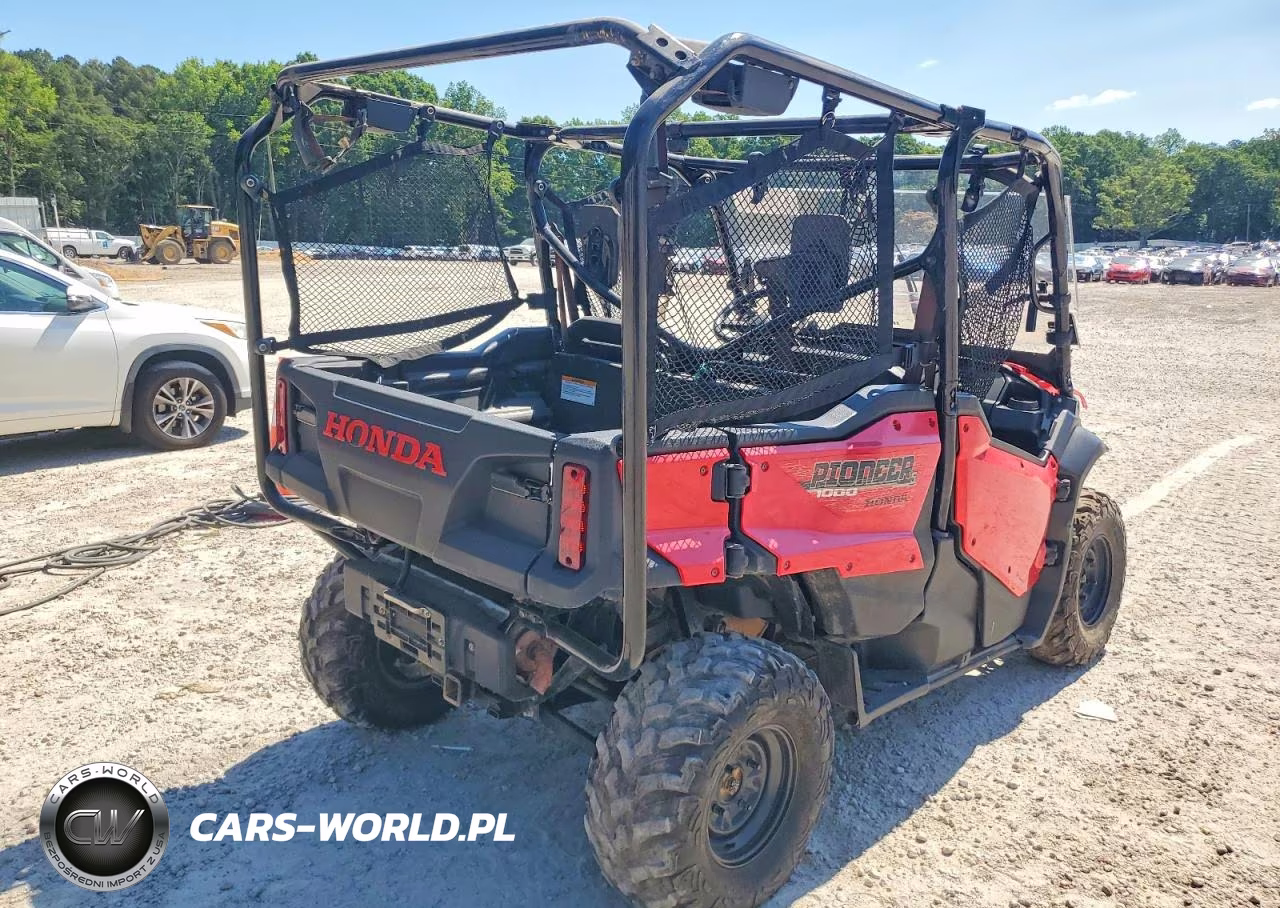 2016 Honda Sxs1000S Utility Vehicle VIN:1HFVE040XG4003840 - 4