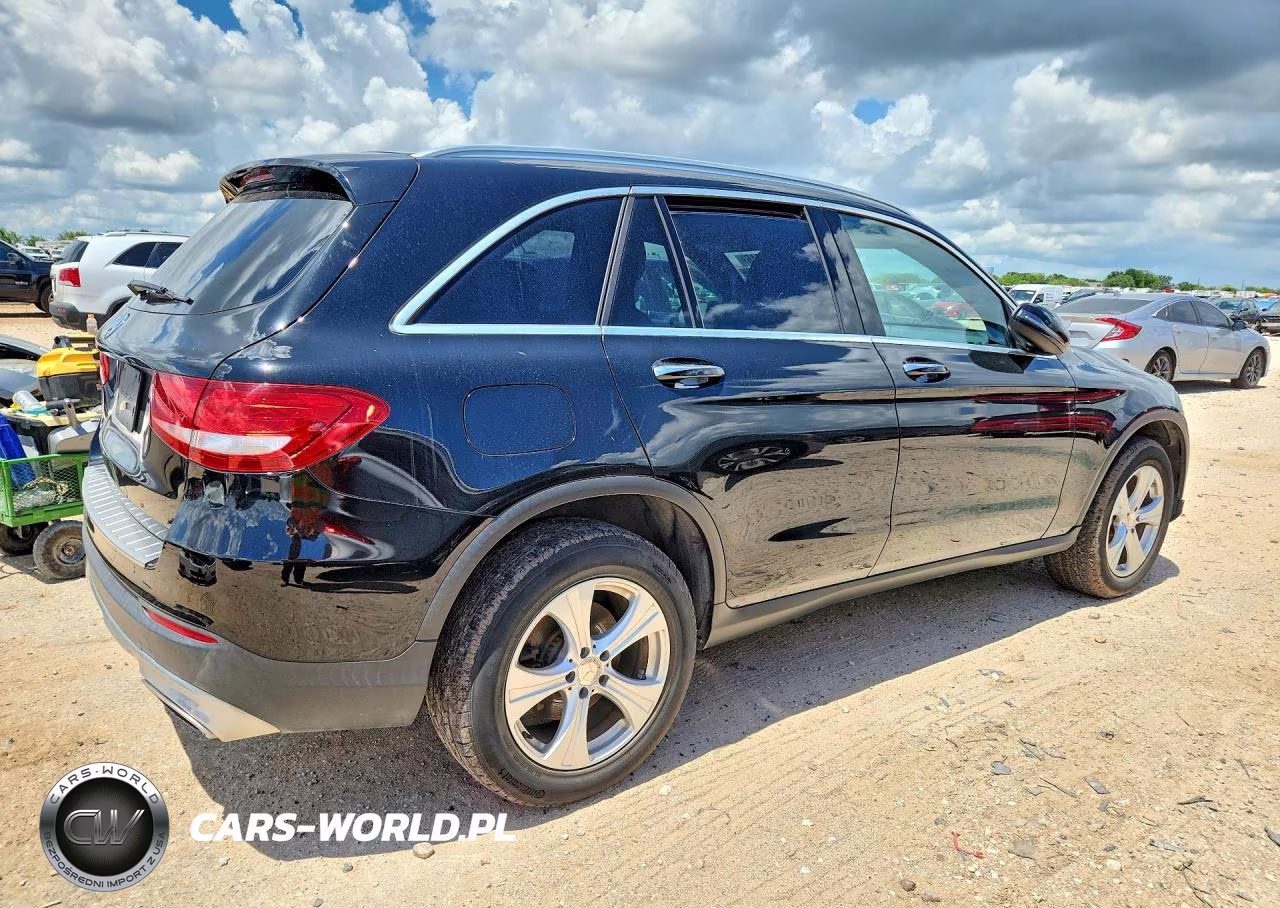 2017 Mercedes-Benz Glc 300 VIN:WDC0G4JB3HF135463 - 3