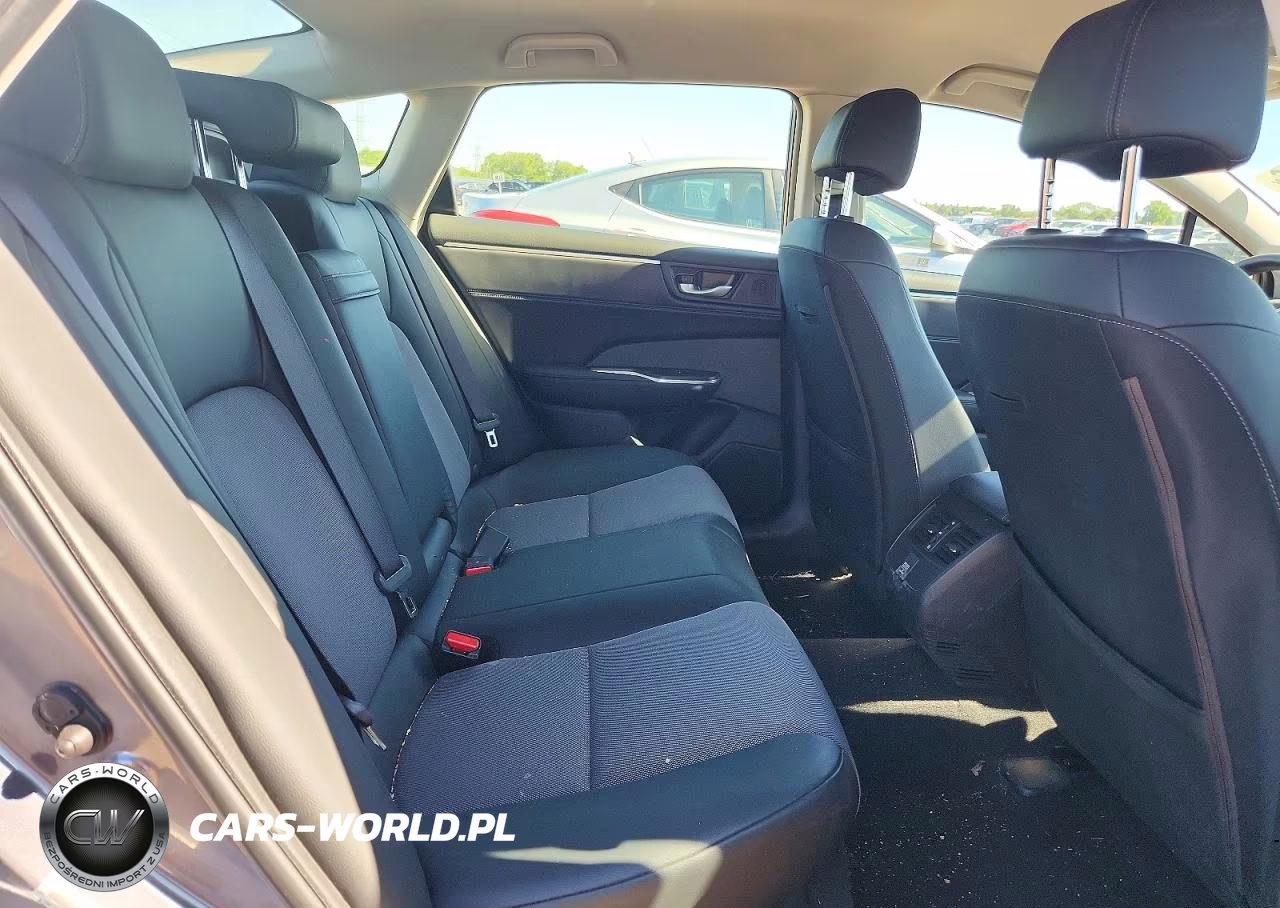 2019 Honda Clarity VIN:JHMZC5F15KC000362 - 10