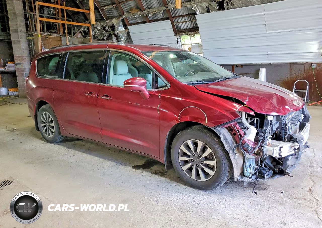 2021 Chrysler Pacifica Touring L VIN:2C4RC1BG8MR504242 - 4