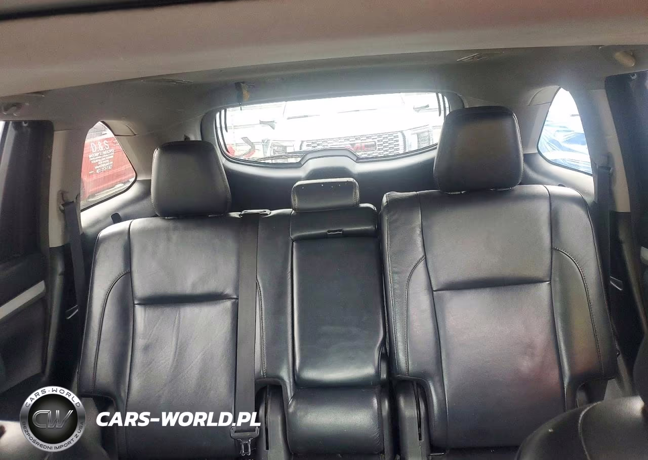 2018 Toyota Highlander Xle VIN:5TDKZRFHXJS538705 - 10