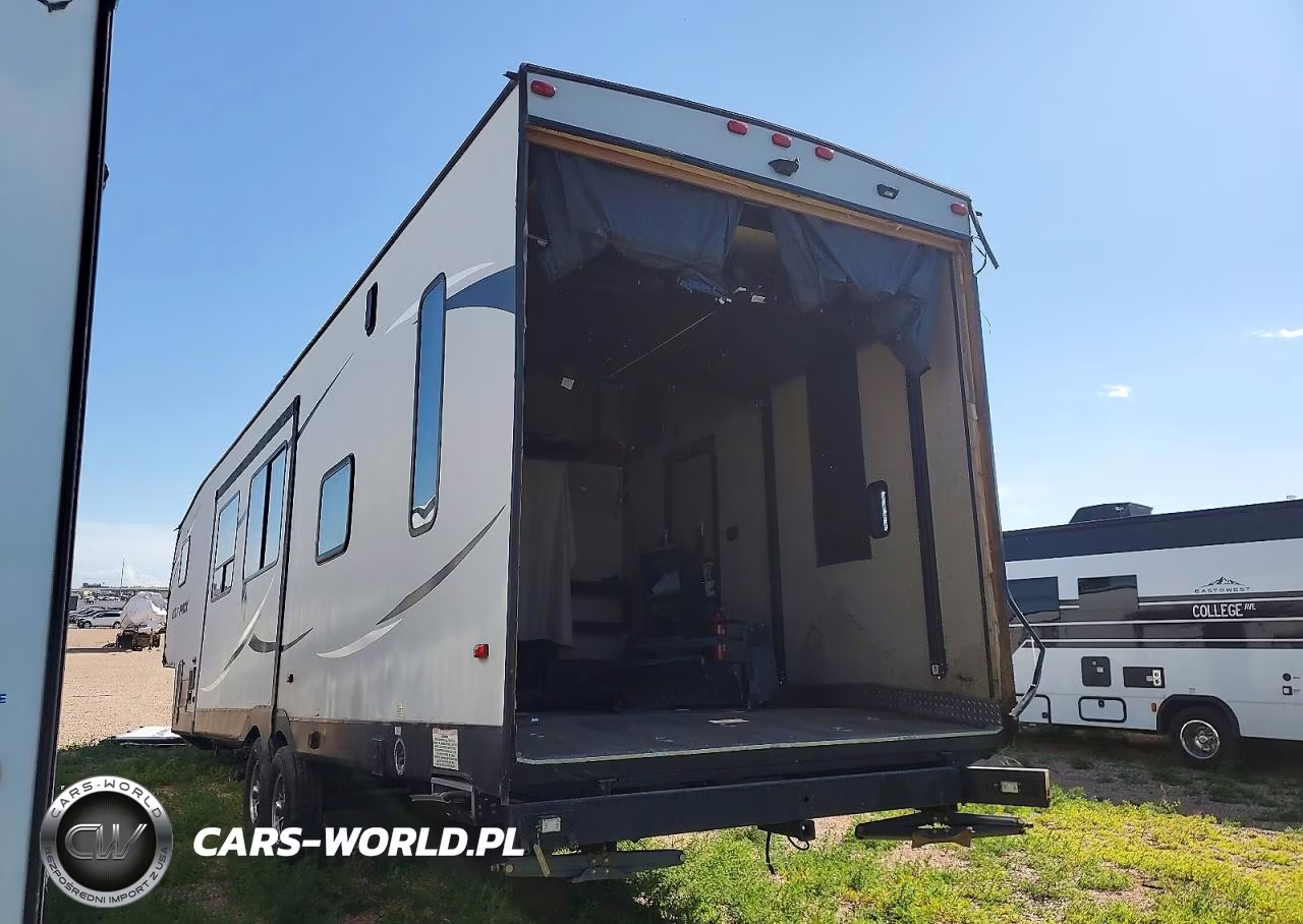 2016 Forest River Wolf Pack Toy Hauler Camper VIN:4X4FCTH2XGY207882 - 3
