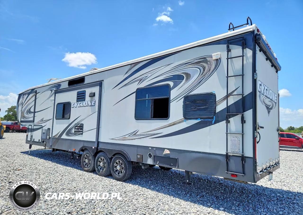 2014 Heartland Cyclone Camper VIN:5SFCG4335EE265901 - 3