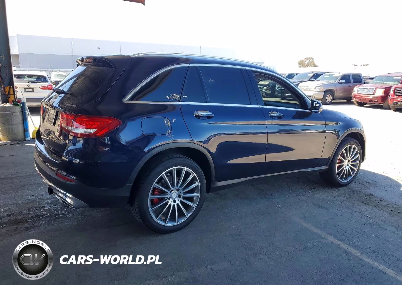 2017 Mercedes-Benz Glc 300 4Matic VIN:WDC0G4KB7HF146271 - 3