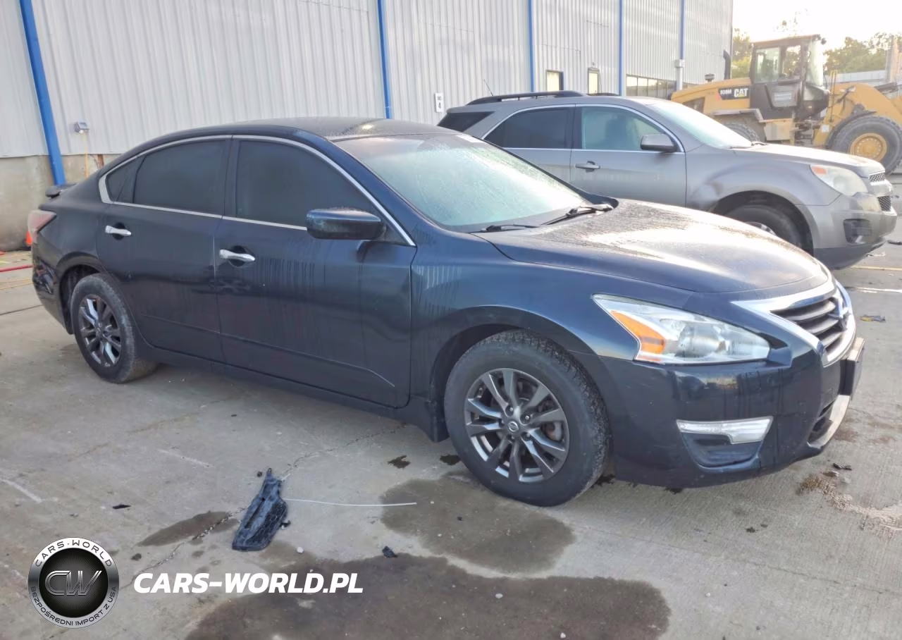 2015 Nissan Altima 2.5 S VIN:1N4AL3AP0FC573759 - 4