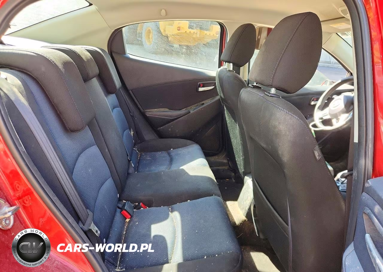 2018 Toyota Yaris Ia Base VIN:3MYDLBYV7JY318887 - 10