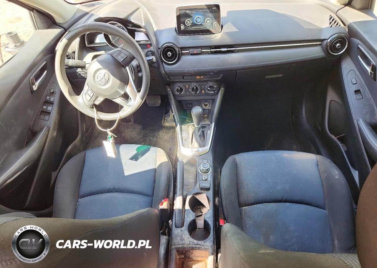 2018 Toyota Yaris Ia Base VIN:3MYDLBYV7JY318887 - 8