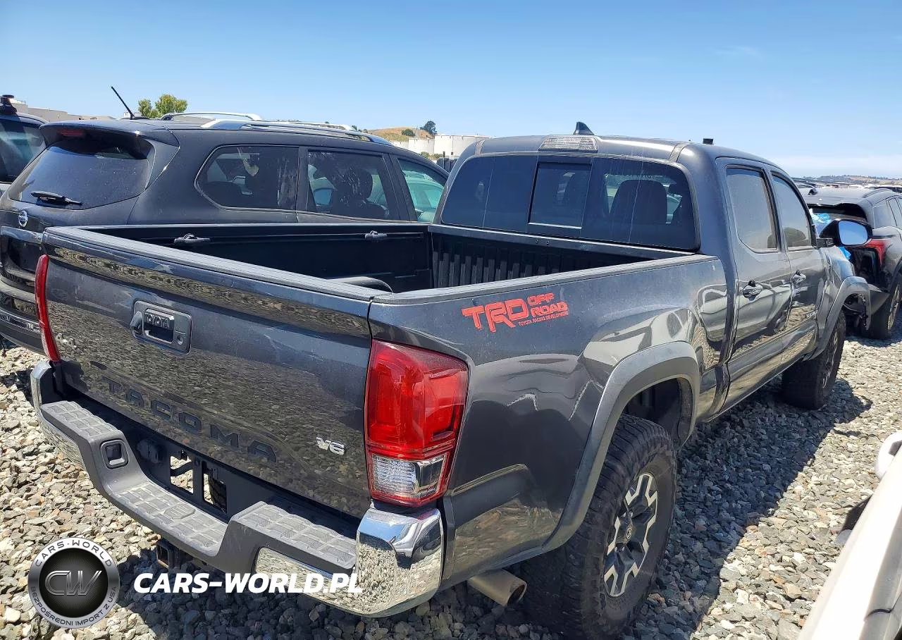 2017 Toyota Tacoma Trd Off-Road VIN:3TMDZ5BN5HM015633 - 3